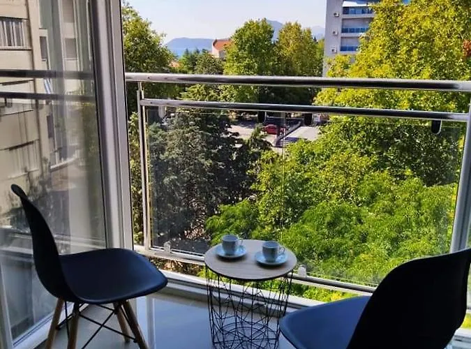 Vi studio city center 2min to sea